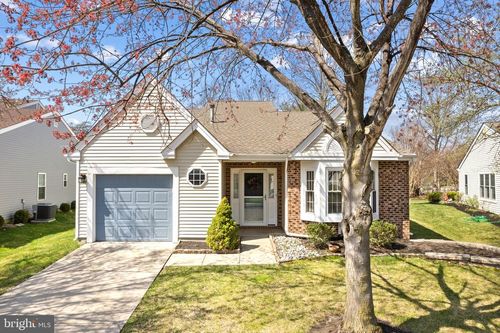 303 Moonseed Pl, MOUNT LAUREL, NJ, 08054-4940 | Card Image