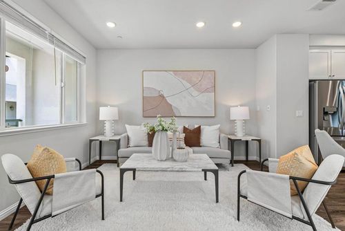 559 Apricot Way, San Jose, CA, 95133-2791 | Card Image