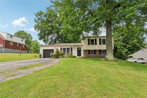 328 Chestnut Dr, Butler, PA, 16001-1206 | Card Image
