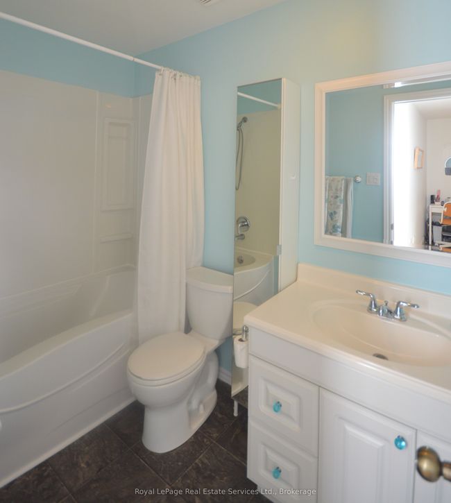 14 - 10 Baker St, Condo with 2 bedrooms, 2 bathrooms and 1 parking in Wasaga Beach ON | Image 28