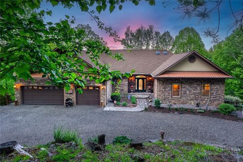 171 Camp Davis Rd, Banner Elk, NC, 28604-7285 | Card Image