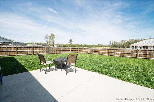 13965 Deerfield Xing, Home with 3 bedrooms, 2 bathrooms and null parking in Memphis IN | Image 5