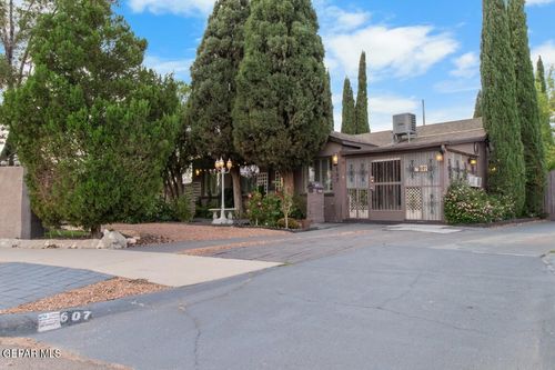 607 Mesita Dr, El Paso, TX, 79902-1812 | Card Image