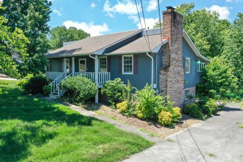 2686 Lakemont Cir, Morristown, TN, 37814-6463 | Card Image