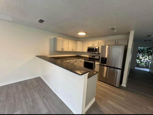 1201 W 6th St, SANFORD, FL, 32771-1710 | Card Image