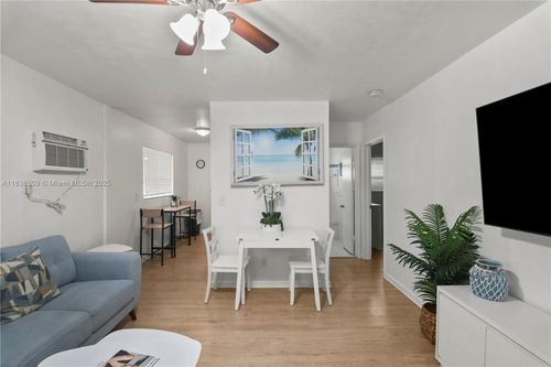 apt-1-717 13th Ave, Fort Lauderdale, FL, 33312-2446 | Card Image