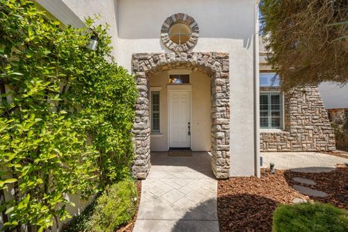 8432 Briggs Dr, Roseville, CA, 95747-5951 | Card Image