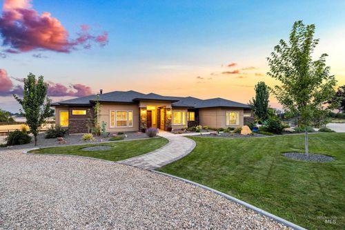 9819 Foothill Rd, Middleton, ID, 83644-5646 | Card Image
