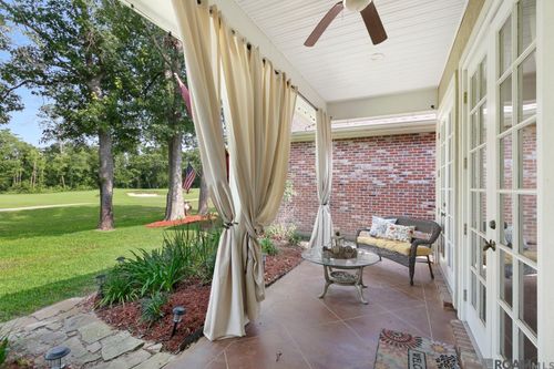 23815 Monarch Pt, Springfield, LA, 70462-8163 | Card Image