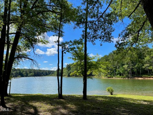 2 Bent Tree Ln, Manson, NC, 27553 | Card Image
