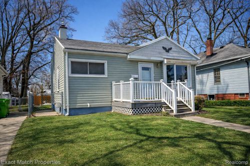 102 E Cornell Ave, Pontiac, MI, 48340-2632 | Card Image