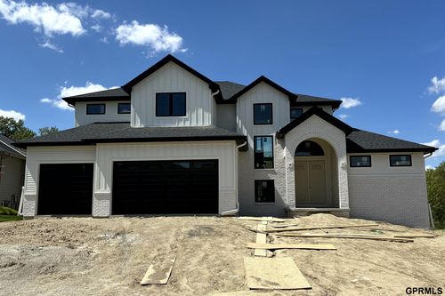 3912 S 213th Ave, Elkhorn, NE, 68022-3261 | Card Image