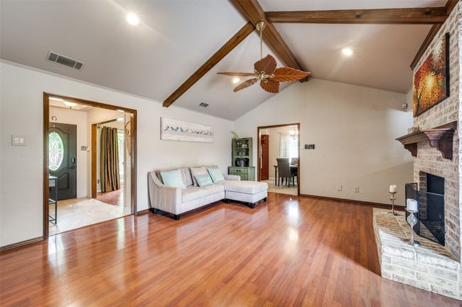 2307 Castle Rock Rd, House other with 3 bedrooms, 2 bathrooms and null parking in Carrollton TX | Image 9