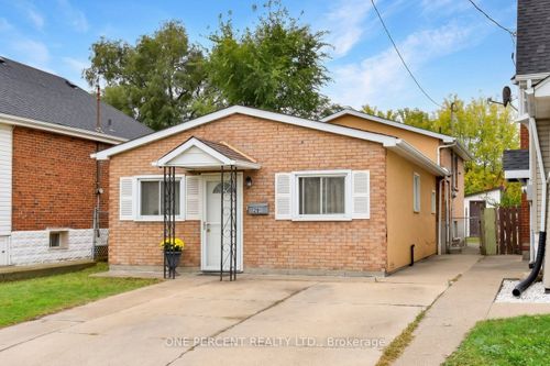 201 Strathearne Ave, Hamilton, ON, L8H5K7 | Card Image
