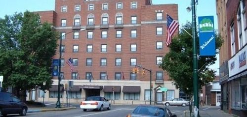 2 South Ave, Bradford, PA, 16701-2068 | Card Image