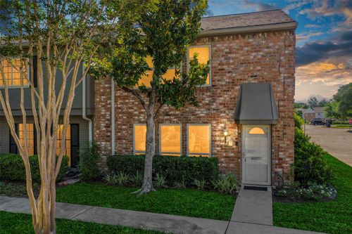 14333 Lost Meadow Ln, Houston, TX, 77079-8100 | Card Image