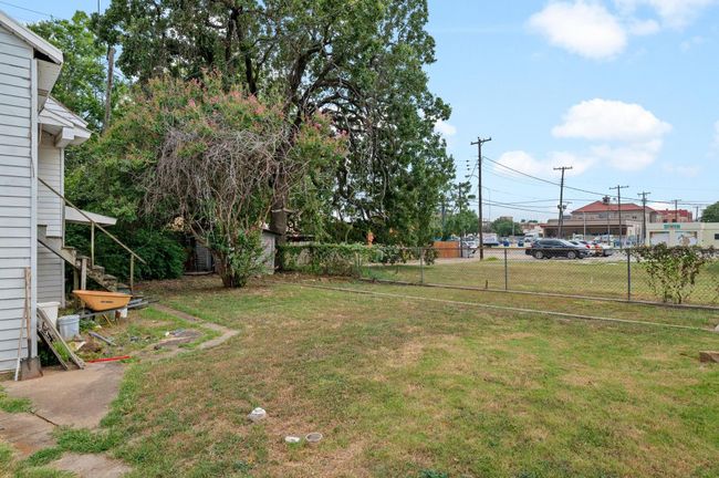 118 W Gandy St, Home with 0 bedrooms, 0 bathrooms and null parking in Denison TX | Image 29