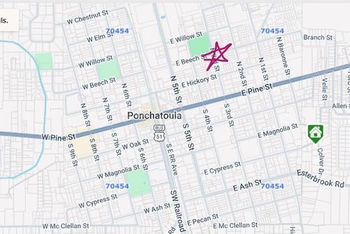 231 N 3rd St, Ponchatoula, LA, 70454-2527 | Card Image