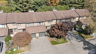 231-4 Grant Avenue, Home with 2 bedrooms, 2 bathrooms and null parking in Pompton Lakes NJ | Image 3