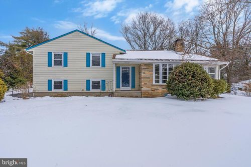 94 Franklin Corner Rd, LAWRENCEVILLE, NJ, 08648-2102 | Card Image