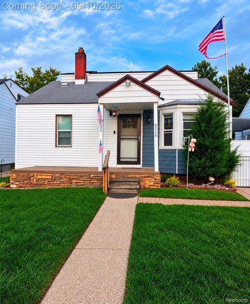 21172 Dexter Blvd, Warren, MI, 48089-3406 | Card Image