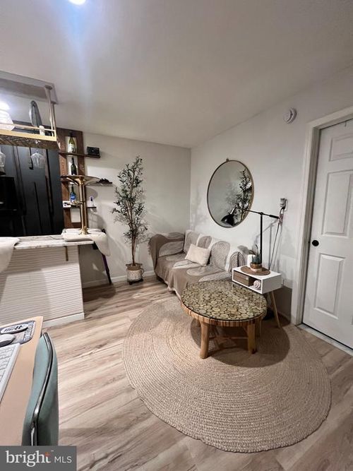 2657 Kensington Ave, Philadelphia, PA, 19125-1133 | Card Image