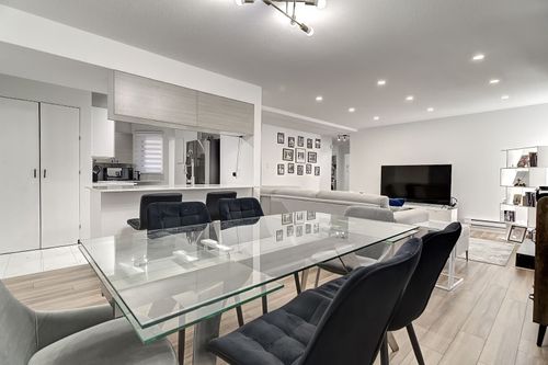 2598 Rue De L'Ombrette, Laval, QC, H7L4P4 | Card Image