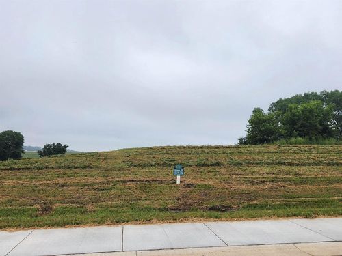 L130 Blue Victoria Dr, Sun Prairie, WI, 53590 | Card Image