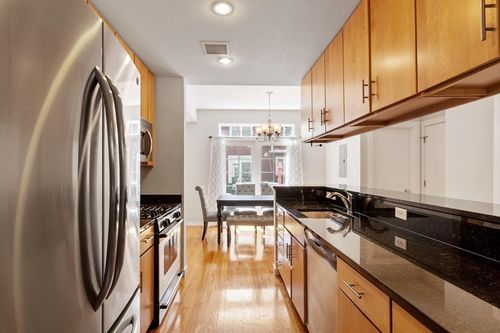 202-7 Lark Dr, Boston, MA, 02126-1992 | Card Image