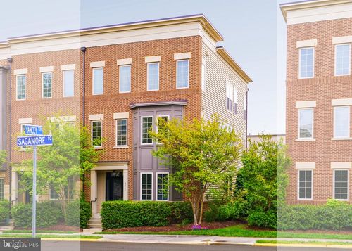 22780 Sagamore Sq, Brambleton, VA, 20148-5732 | Card Image