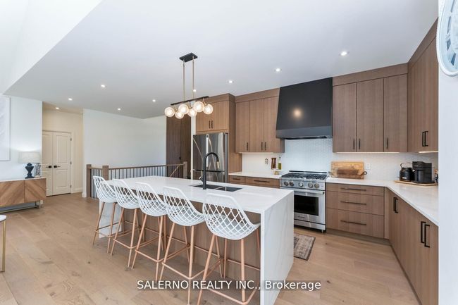 10 Jean Miller Crt, House other with 5 bedrooms, 4 bathrooms and 6 parking in Minesing ON | Image 8