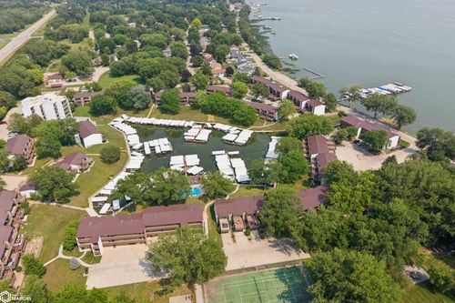 e-16a-2700 N Shore Dr, Clear Lake, IA, 50428-1083 | Card Image
