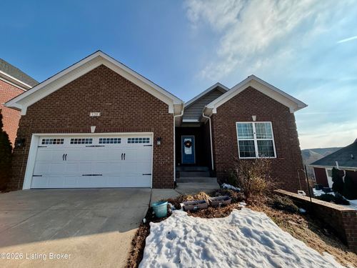 120 Lillian Ct, Shepherdsville, KY, 40165-8690 | Card Image