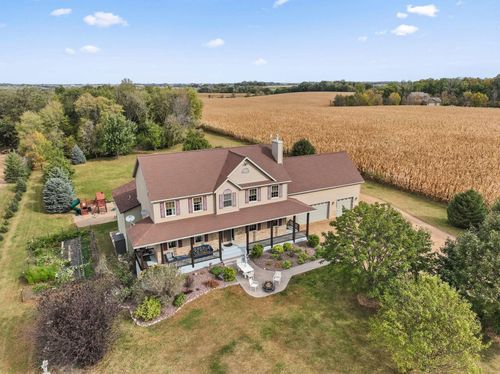 12470 W 270th St, Belle Plaine, MN, 56011-8239 | Card Image