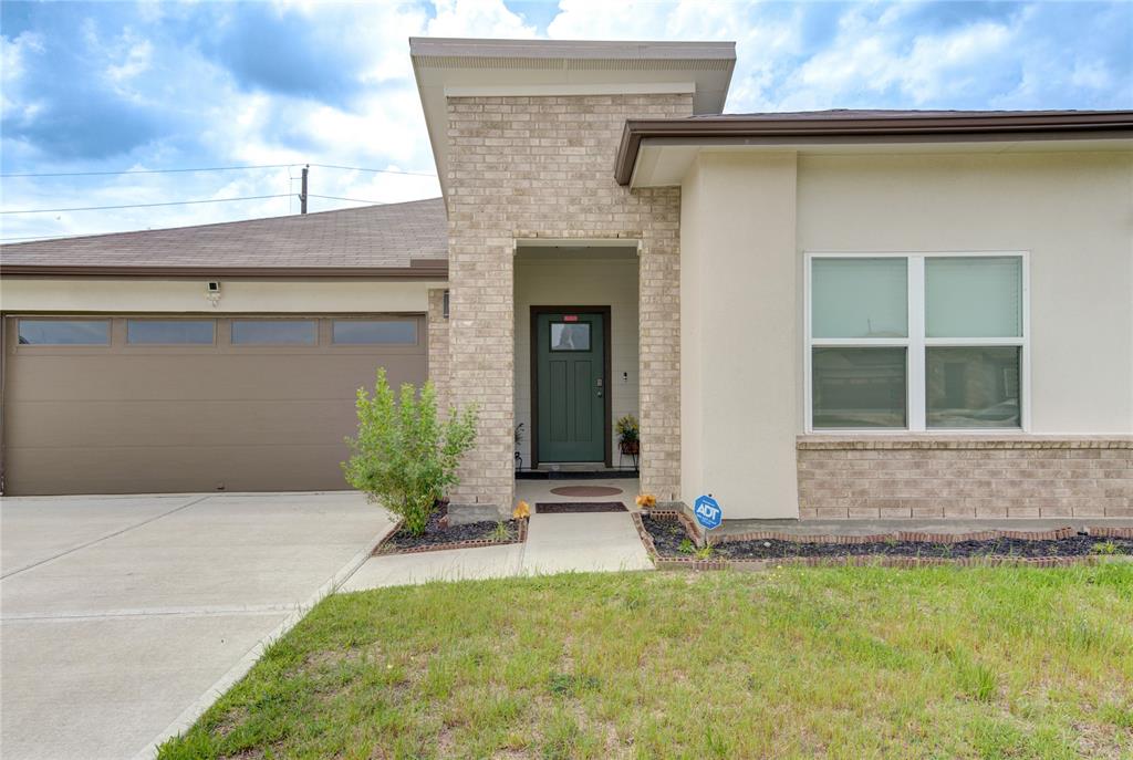 Amber Cliff Ln, Richmond, TX 77469