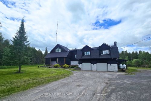 776 King'S Creek Rd, Ashton, ON, K0A1B0 | Card Image