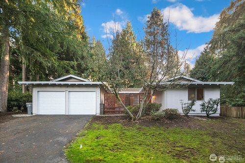 12421 Ne 65th Pl, Kirkland, WA, 98033-8513 | Card Image