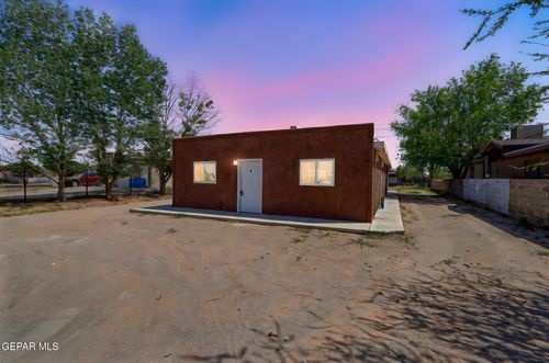 14760 Marvin Ln, El Paso, TX, 79938-9464 | Card Image