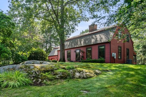 1 Woodholm Cir, Manchester, MA, 01944-1038 | Card Image