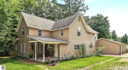 7163 Traverse Ave, Benzonia, MI, 49616-9591 | Card Image
