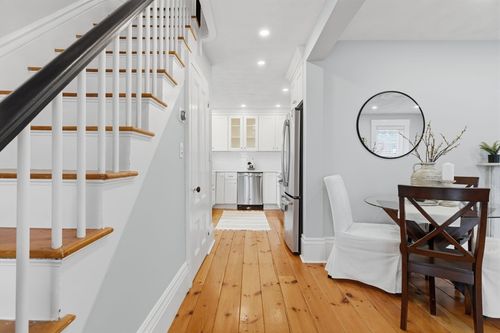 1-212 West St, Reading, MA, 01867-3328 | Card Image