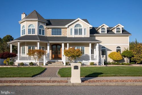 11 Osprey Ct, Egg Harbor Township, NJ, 08234-7825 | Card Image