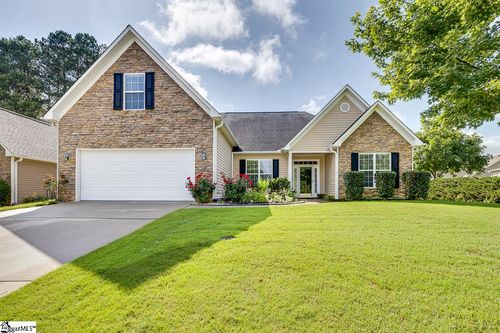 4 Hanging Moss Ln, Greenville, SC, 29615-6727 | Card Image