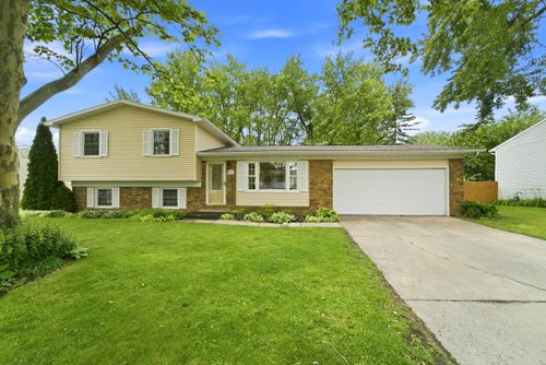 3707 Central Ave, Valparaiso, IN, 46383 | Card Image