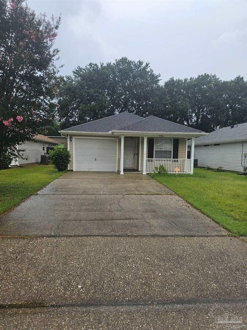 5926 Bilek Dr, Pensacola, FL, 32526-1879 | Card Image