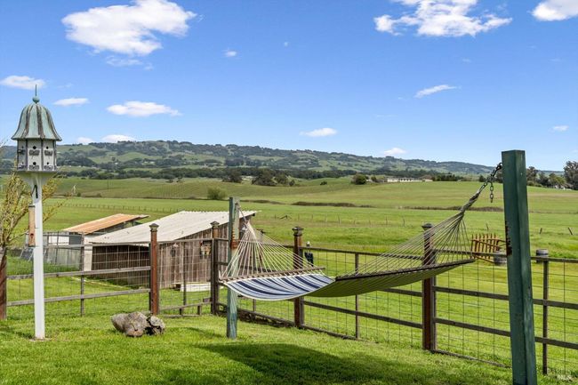 166 Davis Ln, House other with 3 bedrooms, 2 bathrooms and 15 parking in Penngrove CA | Image 28