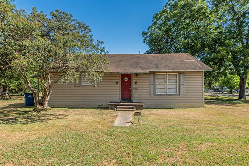 200 Se 4th St, Kerens, TX, 75144-3108 | Card Image