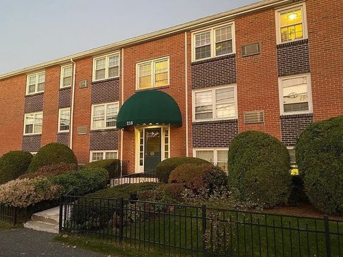 12a-210 Hillside Ave, Needham, MA, 02494-1336 | Card Image
