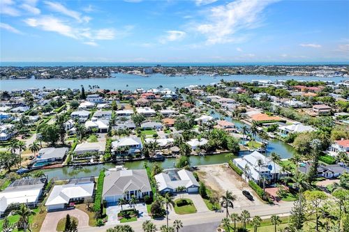 1550 Sandpiper St, NAPLES, FL, 34102-1500 | Card Image