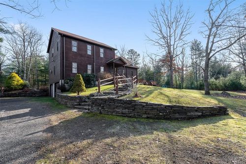 490 Peak Rd, Stone Ridge, NY, 12484-5458 | Card Image